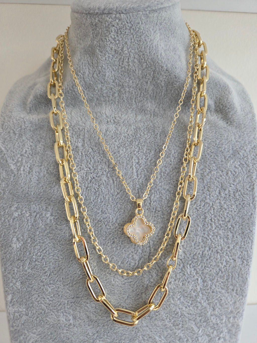 High quality Elegant chain Necklace